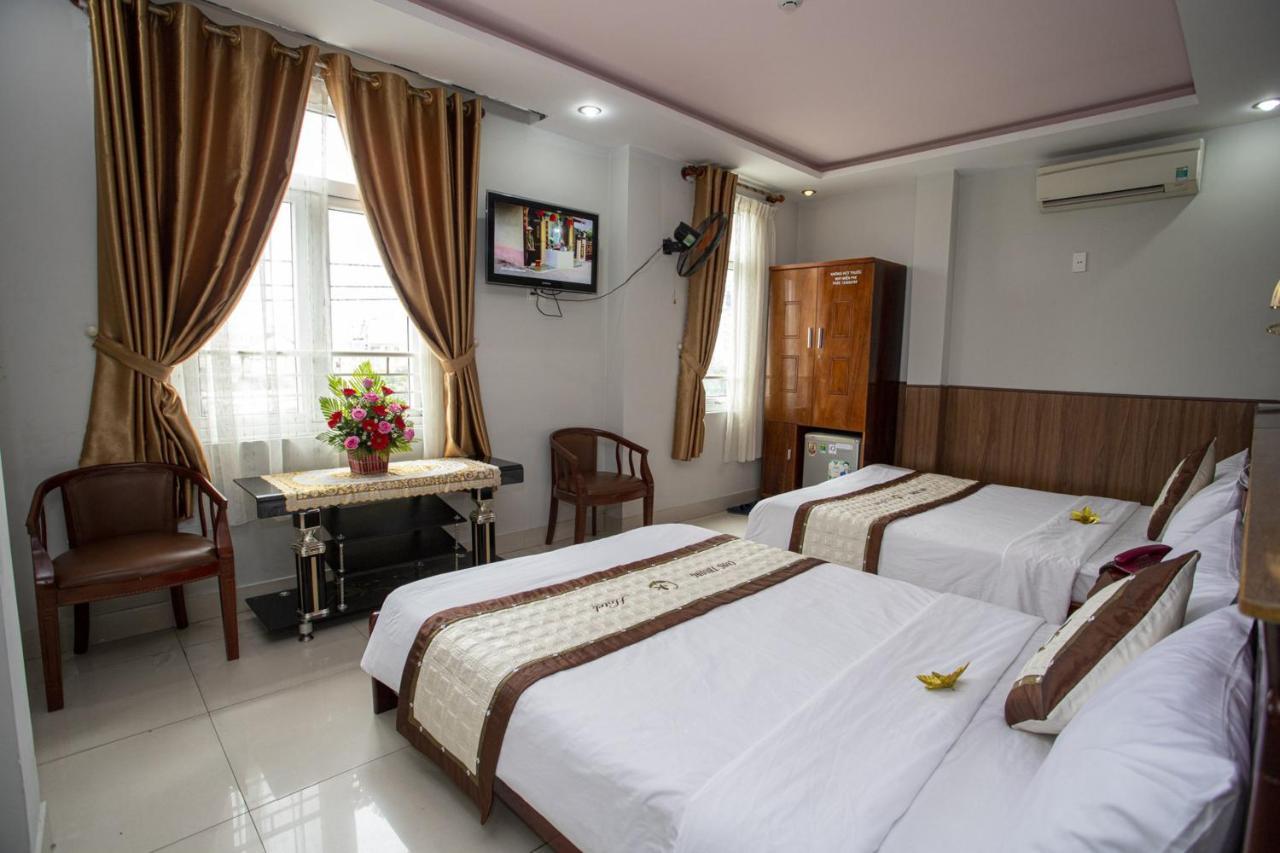 Cong Thuong Hotel Da Nang Exterior photo